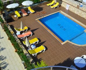 Rose Garden Boutique Hotel