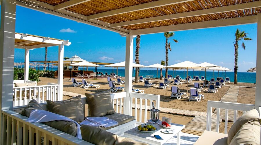 Adora Hotel & Resort