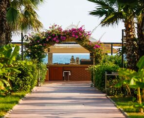 Adora Hotel & Resort