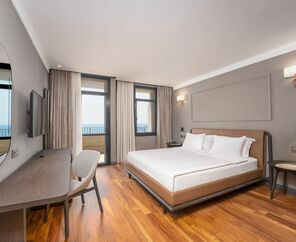 Adora Hotel & Resort