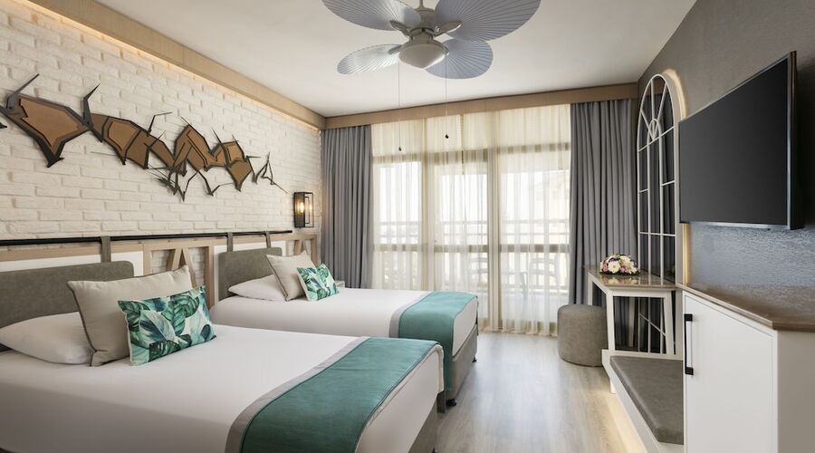 Limak Arcadia Sport Resort Hotel